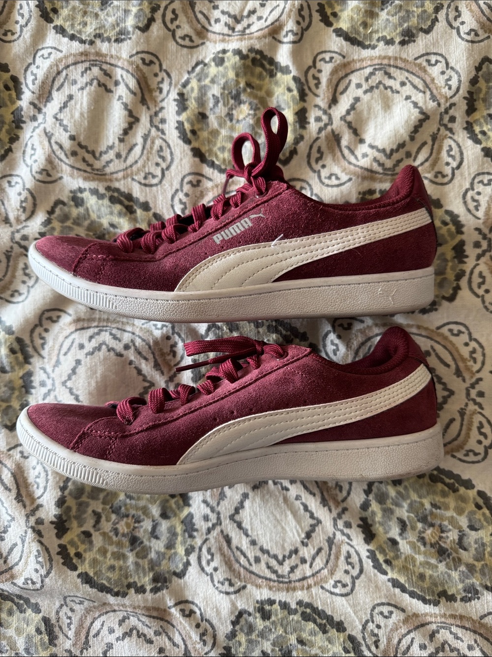 Puma Women's Low-Top Suede Sneakers in Burgundy with White Stripe - Picture 3 of 12